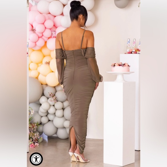 CLUB L LONDON MATERNITY DRESS - Picture 2 of 6